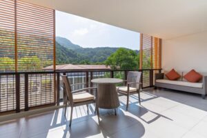 Grand Balcony Garden View