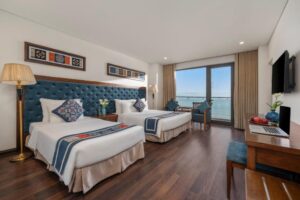 Balcony Triple Sea View