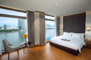 Suite with River View