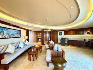 Suite with Balcony and Sea View