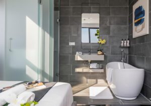 Deluxe with Balcony Ocean View