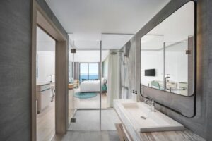 Deluxe Sea View Balcony