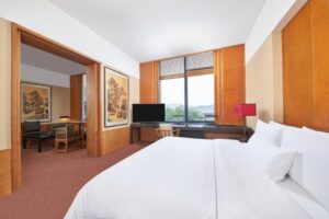 Ambassador King Suite