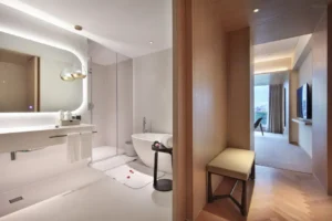 Amore ·Landscape Li River Panoramic King Room