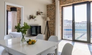 Apartmentwith 2 bedroom and courtyard view