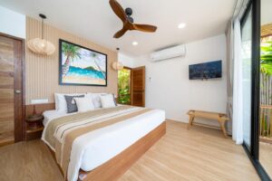 Beachfront Premier Suite