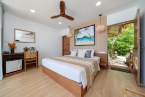 Beachfront Premier Suite
