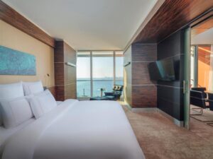 Business Suite with Sea View