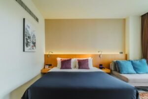 Classic Room - Pool Access