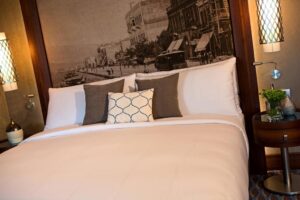 Club Room with Executive Lounge Access