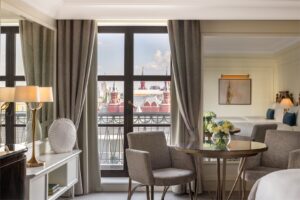 Club room with Kremlin Towers View 