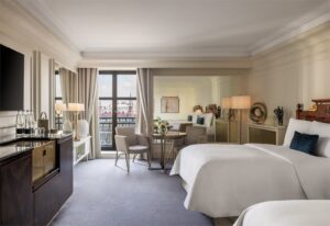 Club room with Kremlin Towers View 