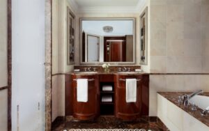 Club room with Kremlin Towers View 