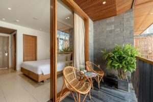 Deluxe Balcony Garden View