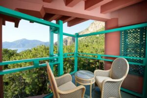 Deluxe Double Room with Partial Sea View