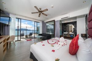 Deluxe Double Room with Spa Bath