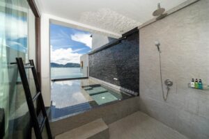 Deluxe Double Room with Spa Bath