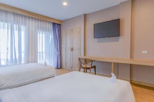 Deluxe Hillside Room