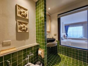 Deluxe Hillside Room