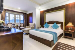 Deluxe Partial River View