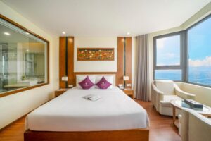 Deluxe Partial Sea View