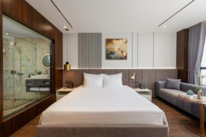 Deluxe Partial Sea View