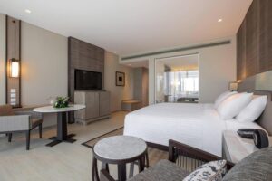 Deluxe Room, Guest room