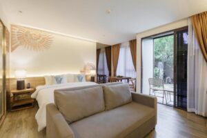 Deluxe Room with Pool Access