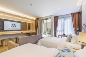 Deluxe Room with Pool Access