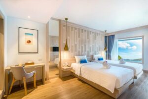 Deluxe Room with Sea View
