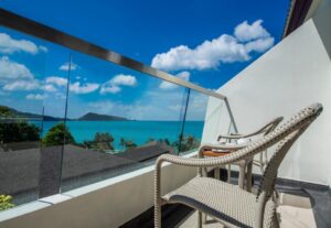 Deluxe Room with Sea View