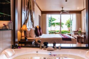 Deluxe Sea View Pool Access