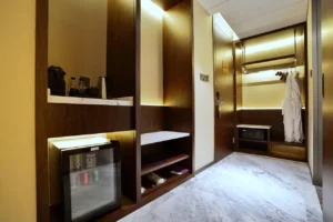 Deluxe Suite With Grand View Of Elephant Trunkhill