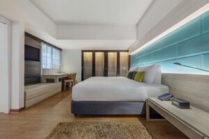 Deluxe Suite with Balcony