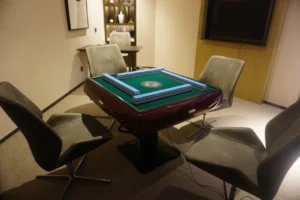 Deluxe Suite (with Mahjong)