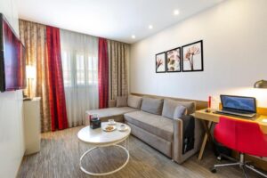 Deluxe Suite with Sea View