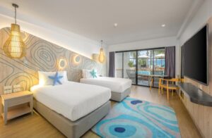 Deluxe with Pool Access