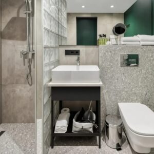 Duplex with garden view