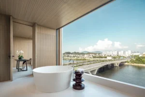 Ethereal ·180 Degree Luxury Suite With Full River View