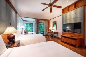 Family Double Room with Balcony and Garden View