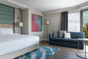 Family King Room with Sofa Bed, Partial Sea View and Corner Room