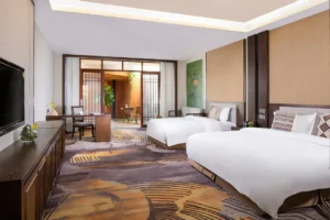 Family Room (Nearby Water)