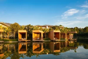 Family Room (Nearby Water)