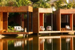 Family Room (Nearby Water)