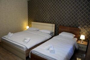 Family Room with Garden View