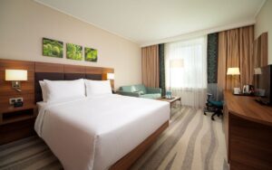 Family Room with Queen-size bed