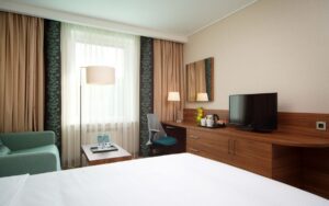 Family Room with Queen-size bed