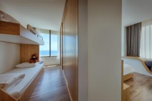 Family Room with Sea View