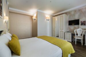 Family with sea view