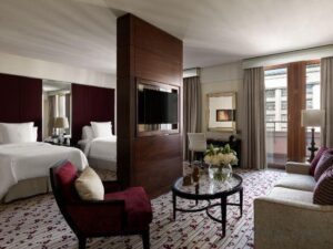 Four Seasons Suite with Twin Beds